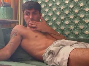 Cam4 Free Live Porn of lele03roma