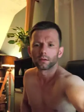 Cam4 Live Sex of mad_d84