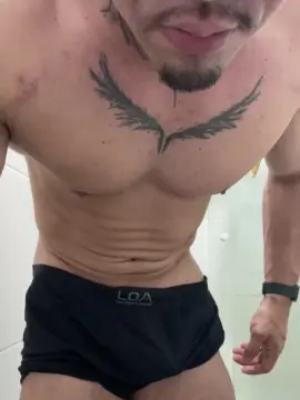 Cam4 Free Live Porn of _lucas_ramos