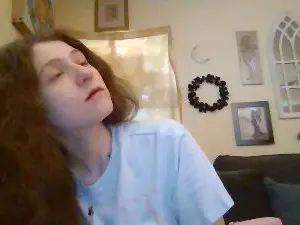 Cam4 Private Sex Chat of QueenCrimson
