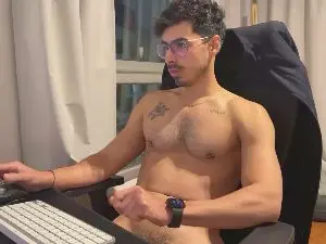 Cam4 Live Sex of josephcouput