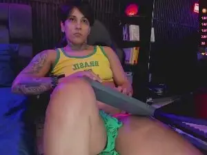 Cam4 Live Sex of zhoestrong
