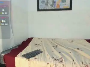 Cam4 Free Live Porn of adry_moon