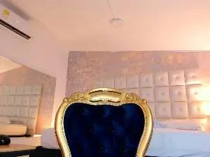 Cam4 Adult Video Chat of MelanieRoux