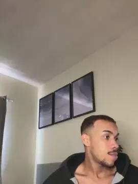 Cam4 Live Porn of Pintudomacho