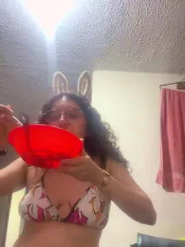 Cam4 Nude Webcam of Luana363