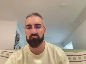 Cam4 Best Webcam of v1c70r1985