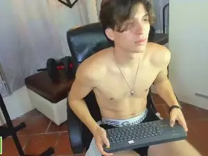 Cam4 Live Porn of Marcoviolet