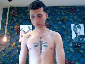 Cam4 Watch Live Sex Cams of LucassSmithh