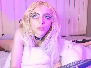 Cam4 Free Live Porn of PINKY_DOLL777