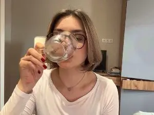 Cam4 Nude Webcam of LaureneCables