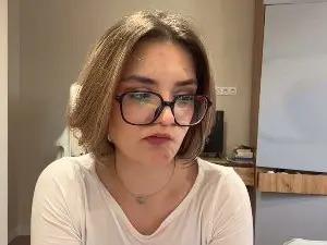 Cam4 Adult Webcam of LaureneCables