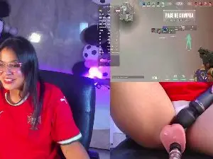 Cam4 Free Live Porn of LuciaReid