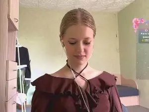 Cam4 Watch Live Sex Cams of RaguelFoots