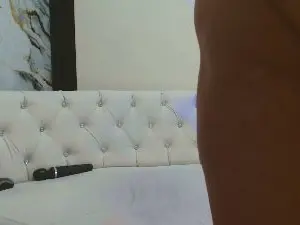 Cam4 Sex Cam of MarilynAboult
