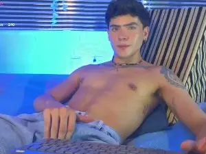 Cam4 Best live sex cam show of CamiiGuzman