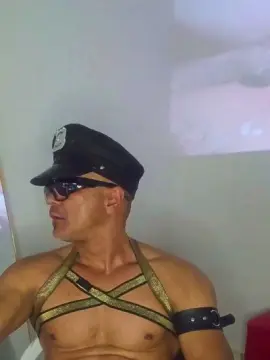 Cam4 Live Sex of Gooner_Daddy