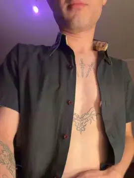 Cam4 Live Sex of 2ItalianHorses