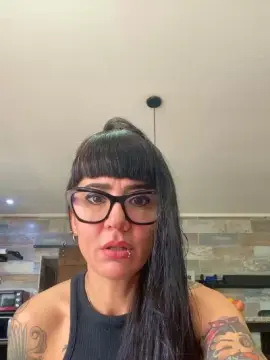 Cam4 Live Porn of Morochahottatoo