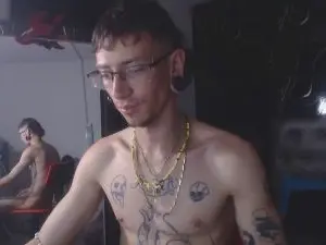 Cam4 Free Porn Cam of RyanOwenss
