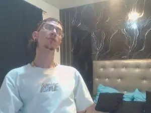 Cam4 Free Porn Cam of RyanOwenss