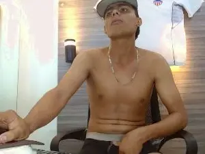 Cam4 Free Live Porn of Lelehott01