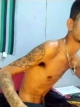 Cam4 Sex Chat of Theyllors2