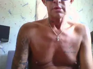 Cam4 Sex Cam of DADDYDICKLOVER