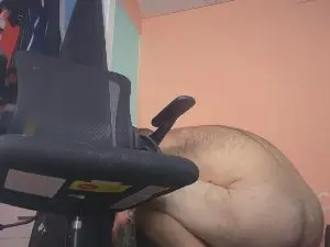 Cam4 Live Sex of Bearchub300