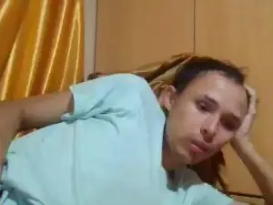 Cam4 Live Porn of ren555