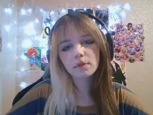 Cam4 Sex Chat of EarlineArbry