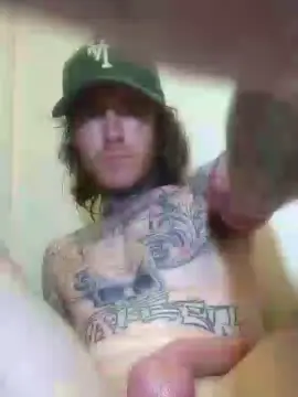 Cam4 Private Sex Chat of tayboy91