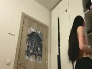 Cam4 Free Porn Cam of PollyGlomb
