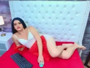 Cam4 Nude Webcam of TRINY_TS