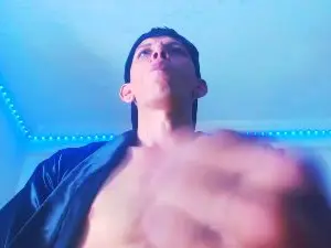Cam4 Nude Webcam of Eugy_dirty2022