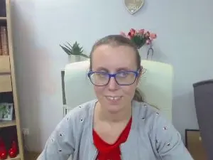 Cam4 Live Sex of Lizzy_Femme