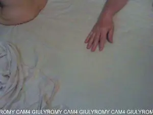 Cam4 Sex Cam of GiulyRomy