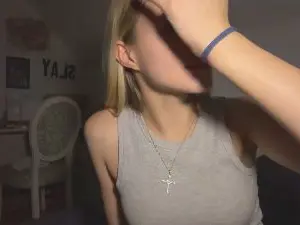 Cam4 Live Porn of SuWangerin