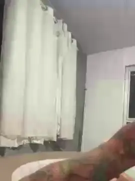 Cam4 Live Sex of Mariokurt