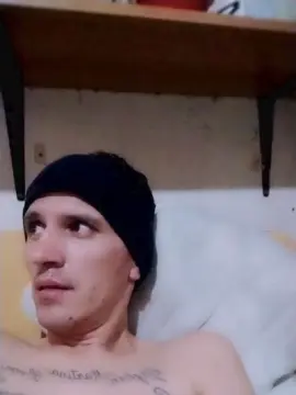 Cam4 Free Porn Cam of adrian19921
