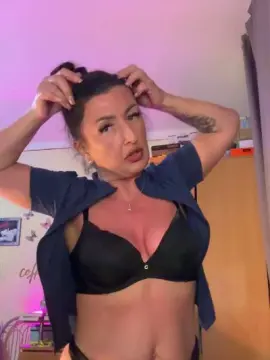 Cam4 Live Porn of angel75sexy