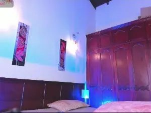 Cam4 Watch Live Sex Cams of _shantall_777