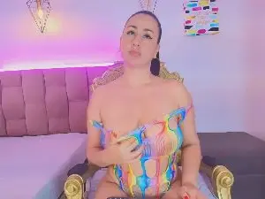 Cam4 Live Sex of ValenJaramillo