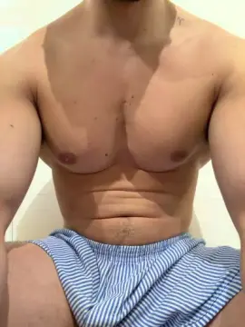 Cam4 Sex Cam of FelipeGutierrez