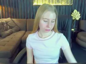 Cam4 Adult Video Chat of Alina__Blonde