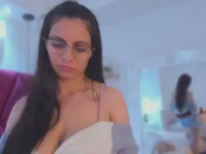 Cam4 Watch Live Sex Cams of Camiila_Sweet_