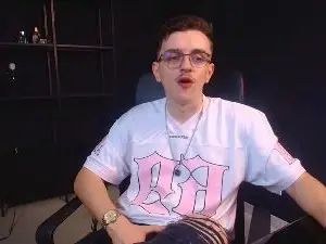 Cam4 Watch Live Sex Cams of FelixStark