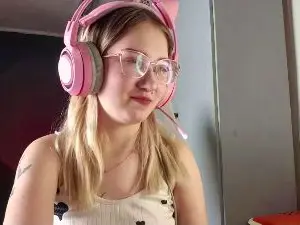 Cam4 Watch Live Sex Cams of ChanaNicklin