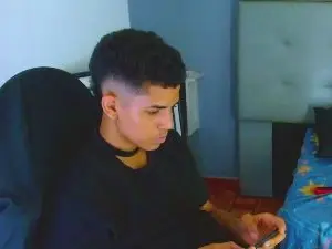 Cam4 Sex Cam of Lukas_Caballero