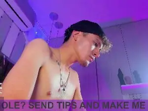 Cam4 Free Porn Cam of ValentinoMoreti